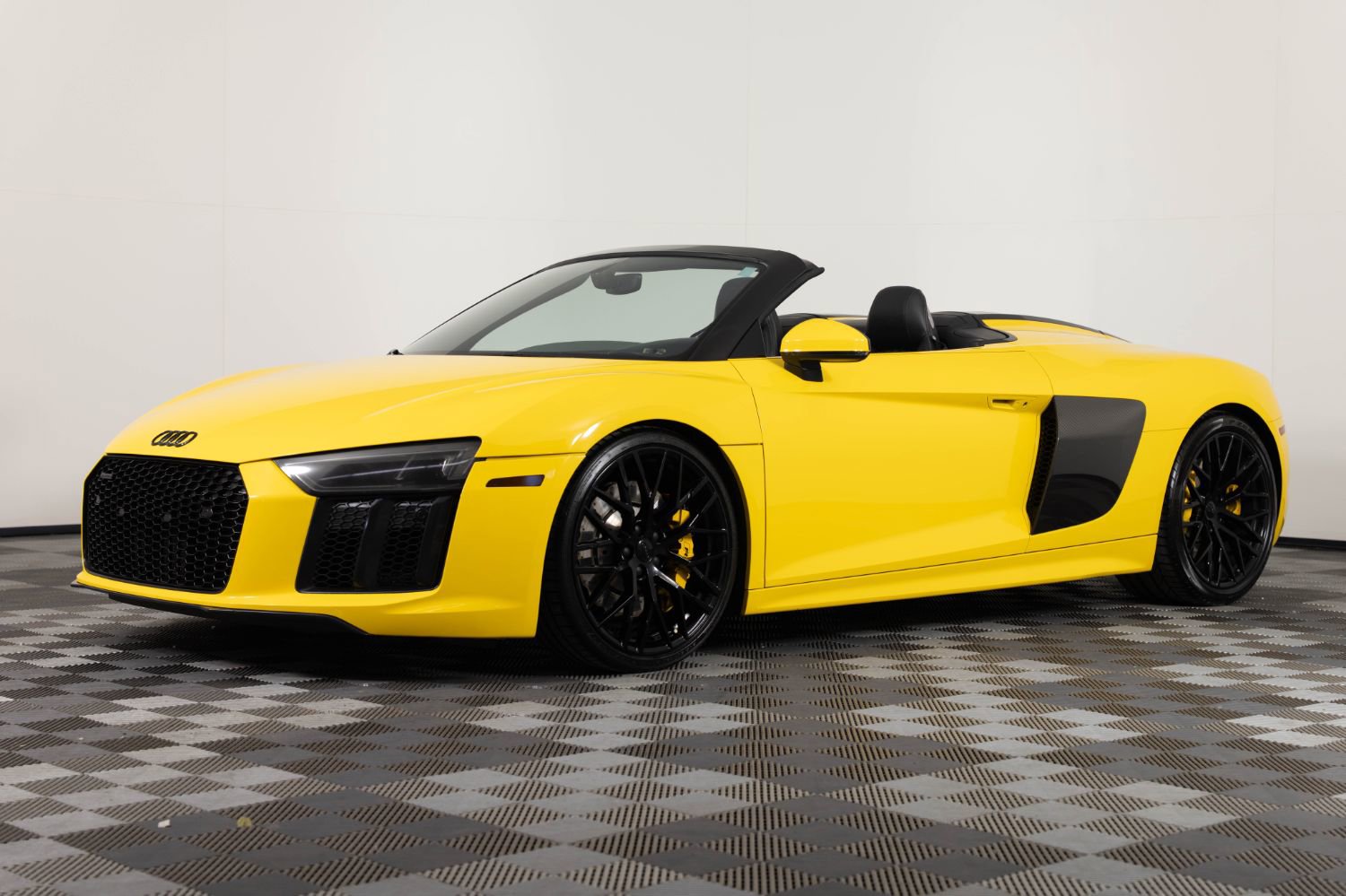 Used 2017 Audi R8 V10 AWD/4WD image 15