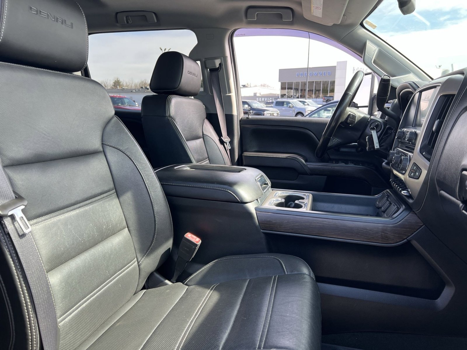 Used 2017 GMC Sierra 2500 Denali w/ Duramax Plus Package image 25