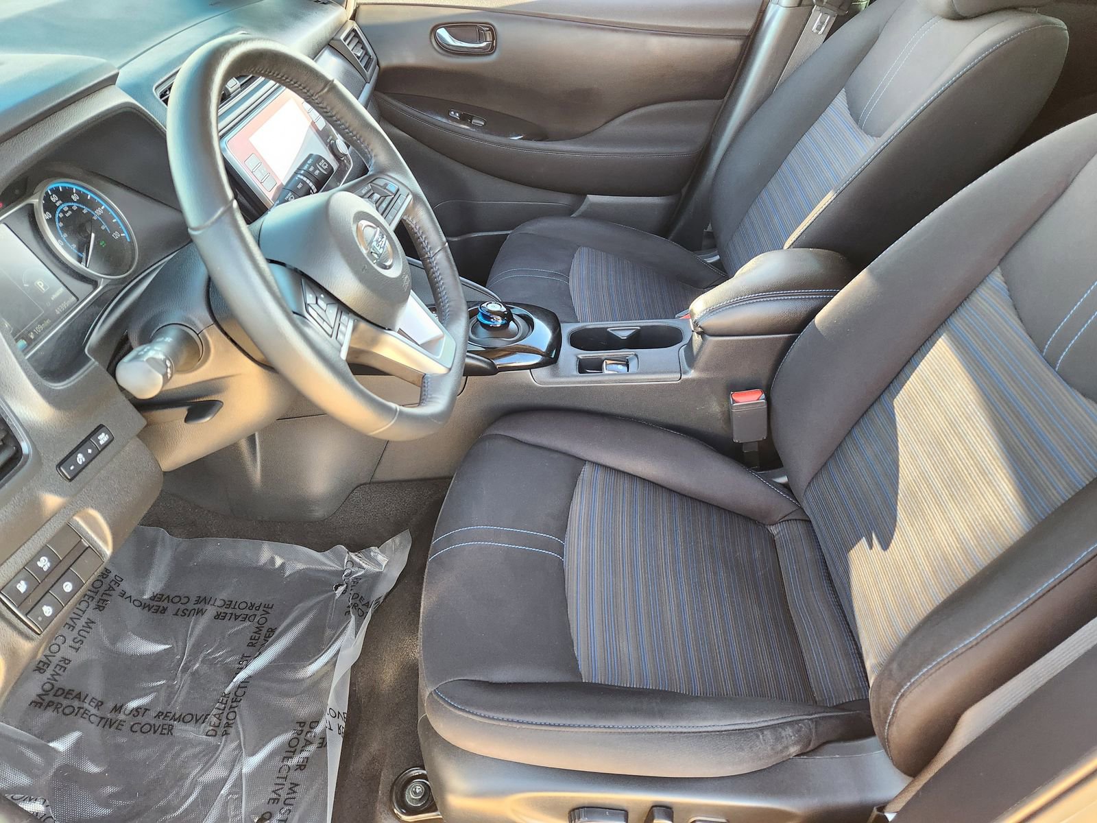 Used 2021 Nissan Leaf SV w/ SV Technology Package image 17