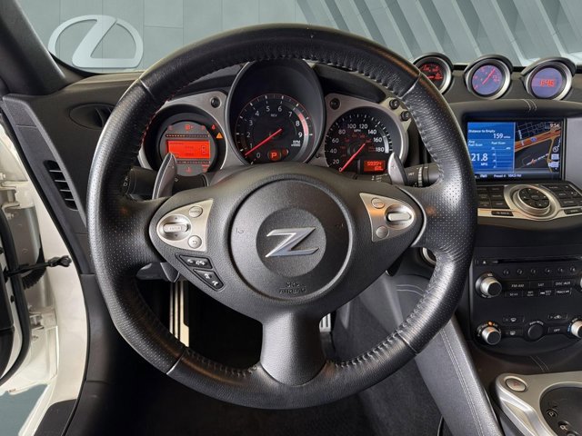 Used 2017 Nissan 370Z Touring RWD image 12