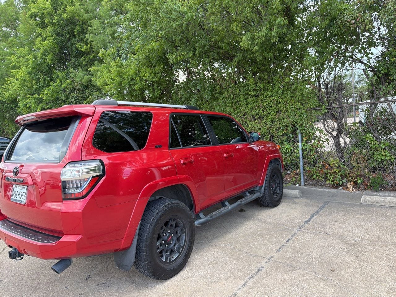 Used 2021 Toyota 4Runner SR5 Premium w/ Moonroof Package AWD/4WD image 4