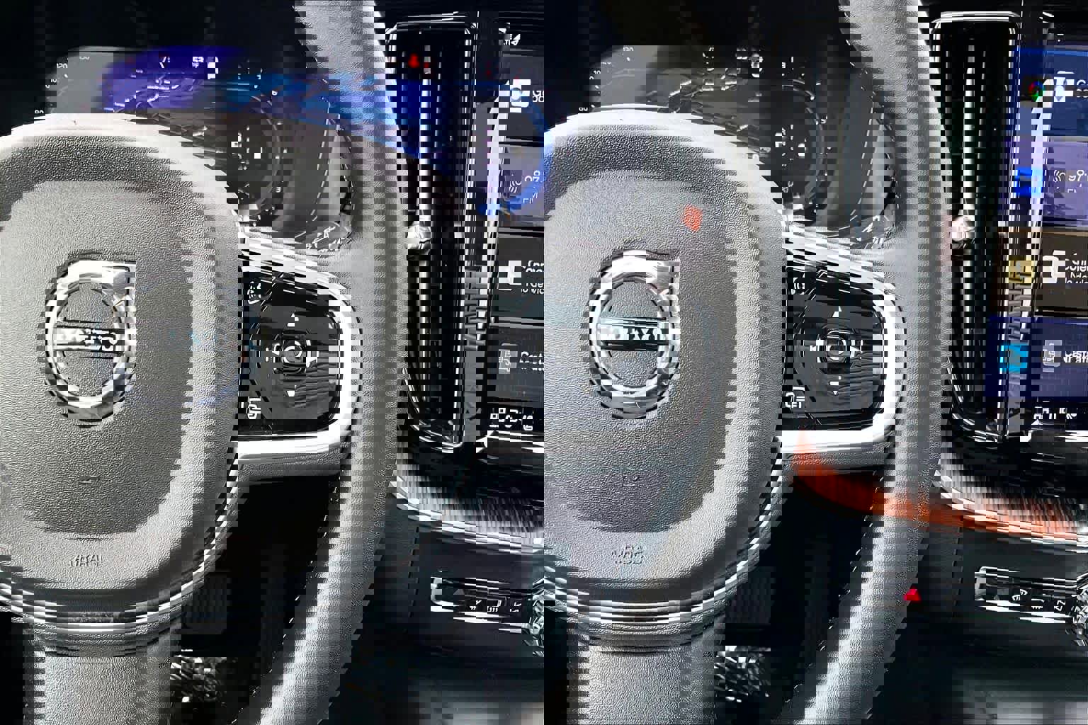 Certified 2023 Volvo XC60 B5 Plus w/ Climate Package image 24