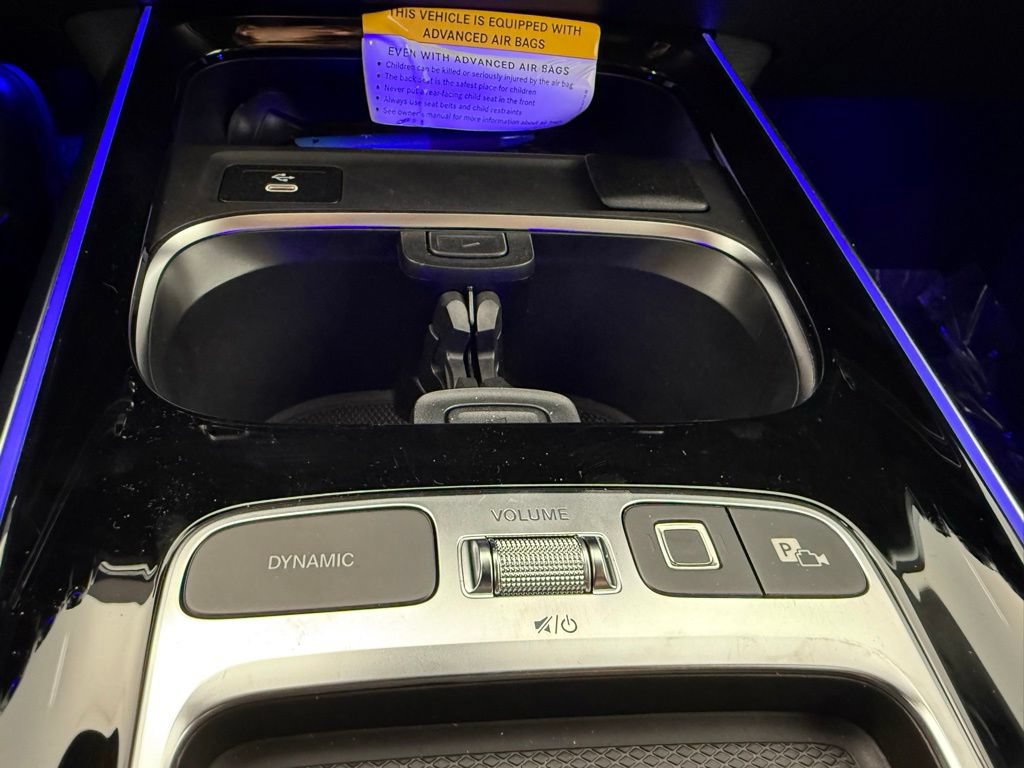 Certified 2025 Mercedes-Benz GLB 250 4MATIC image 17