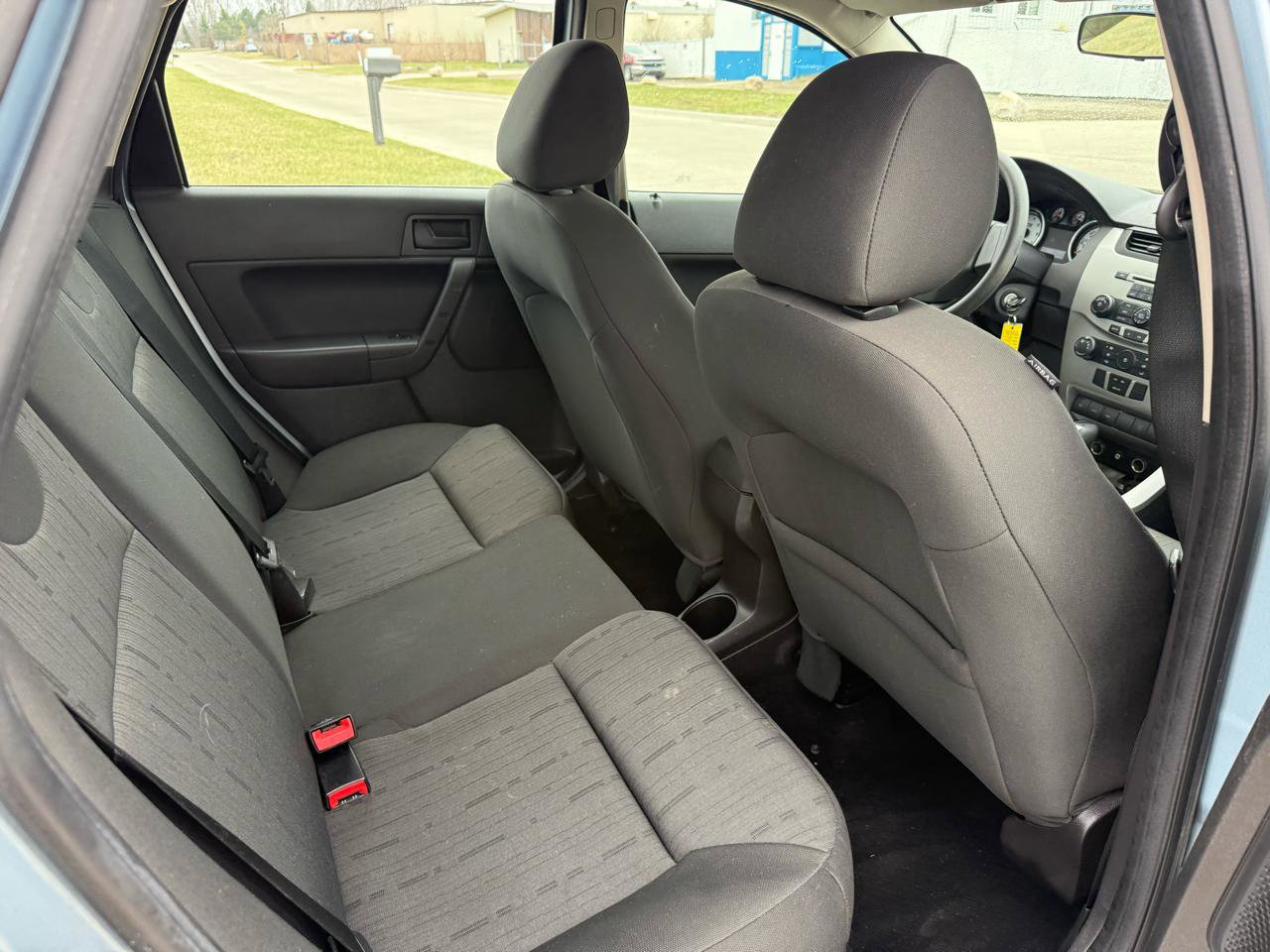 Used 2009 Ford Focus SE FWD image 17