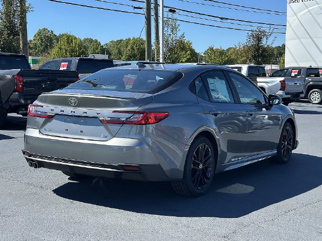 New 2026 Toyota Camry Hybrid FWD image 7