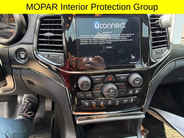 Used 2021 Jeep Grand Cherokee Limited X AWD/4WD image 11
