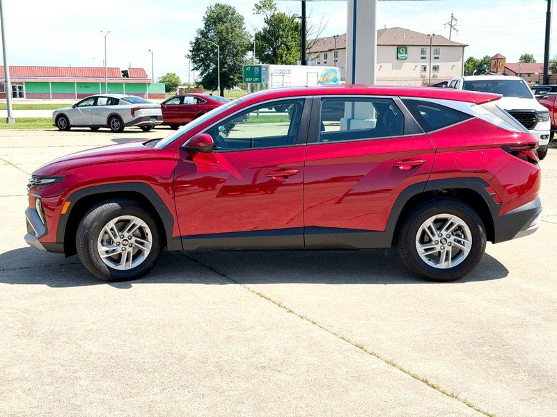 Used 2025 Hyundai Tucson SE FWD image 6