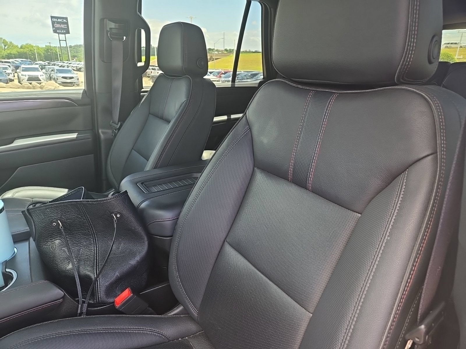 Used 2023 Chevrolet Tahoe RST w/ Sport Performance Package AWD/4WD image 13