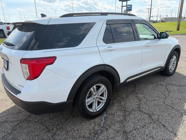 Used 2021 Ford Explorer XLT w/ Equipment Group 202A AWD/4WD image 3
