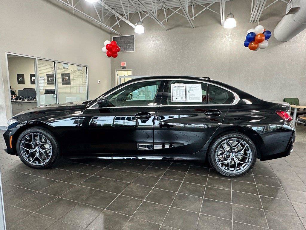 Used 2026 BMW 330i xDrive Sedan AWD/4WD image 5