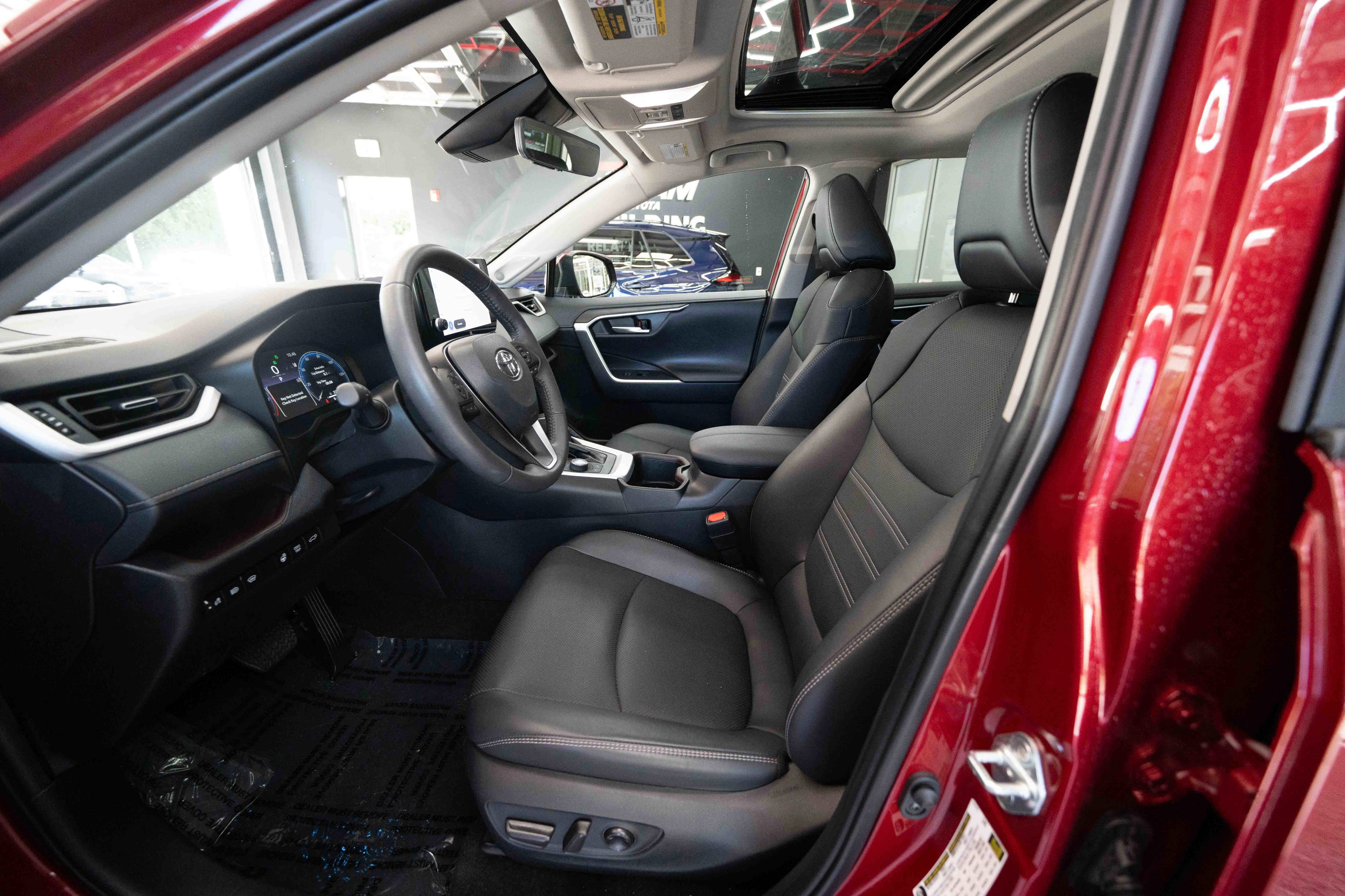 Used 2024 Toyota RAV4 Limited w/ Weather Package image 9