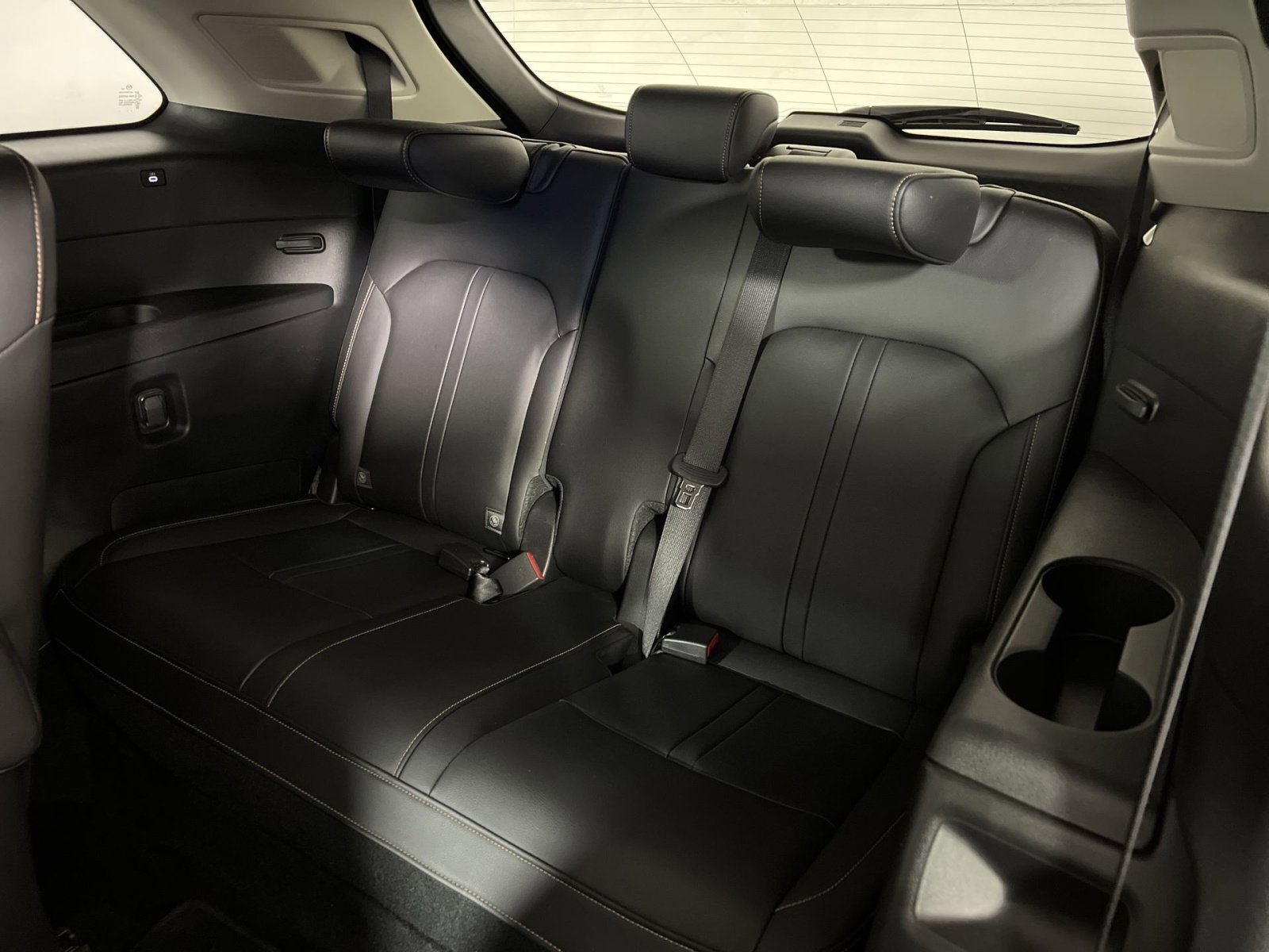 Used 2024 MAZDA CX-90 Plug-In Hybrid w/ Premium Pkg image 26