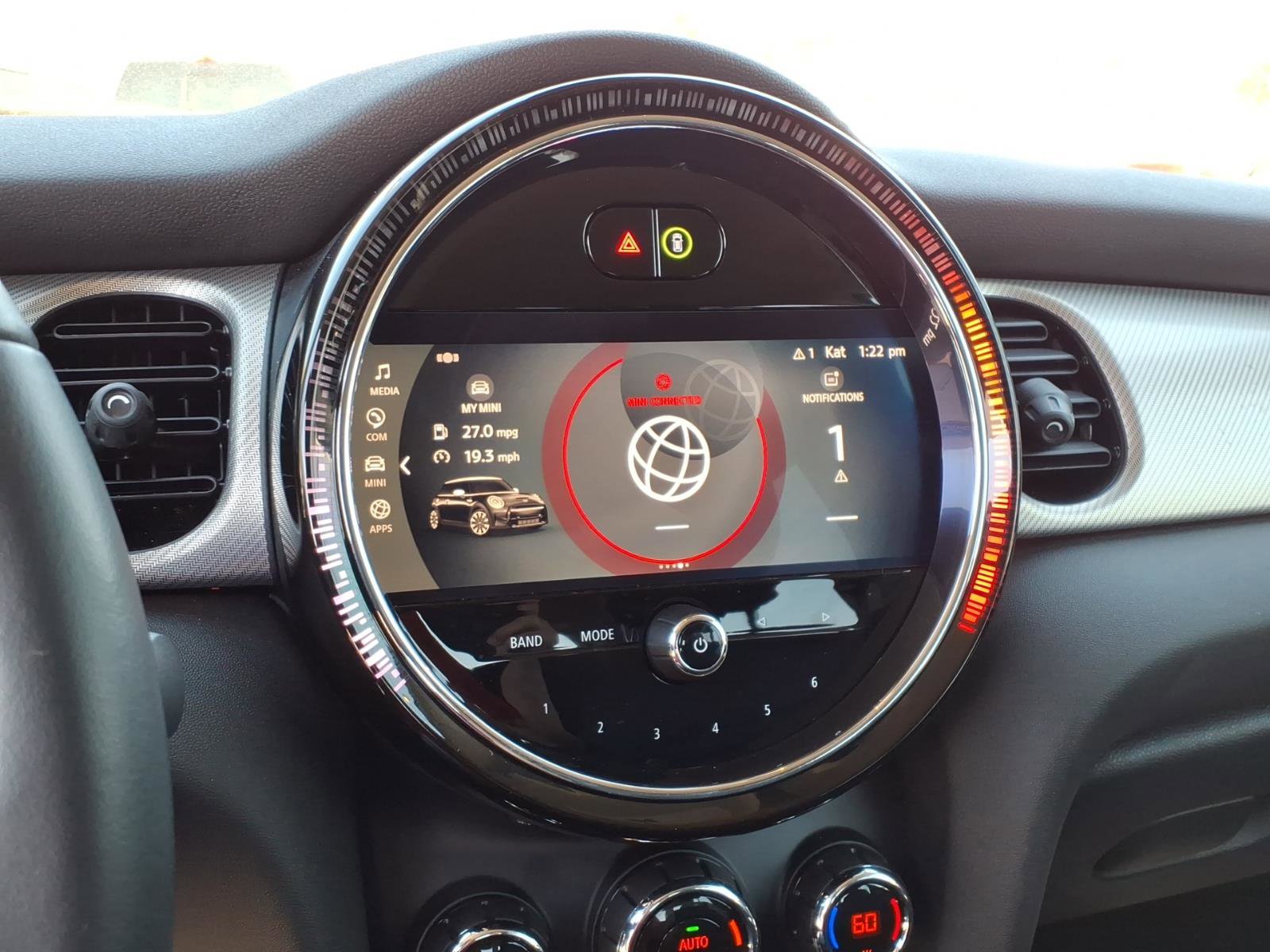 Used 2022 MINI Cooper 2-Door Hardtop image 12