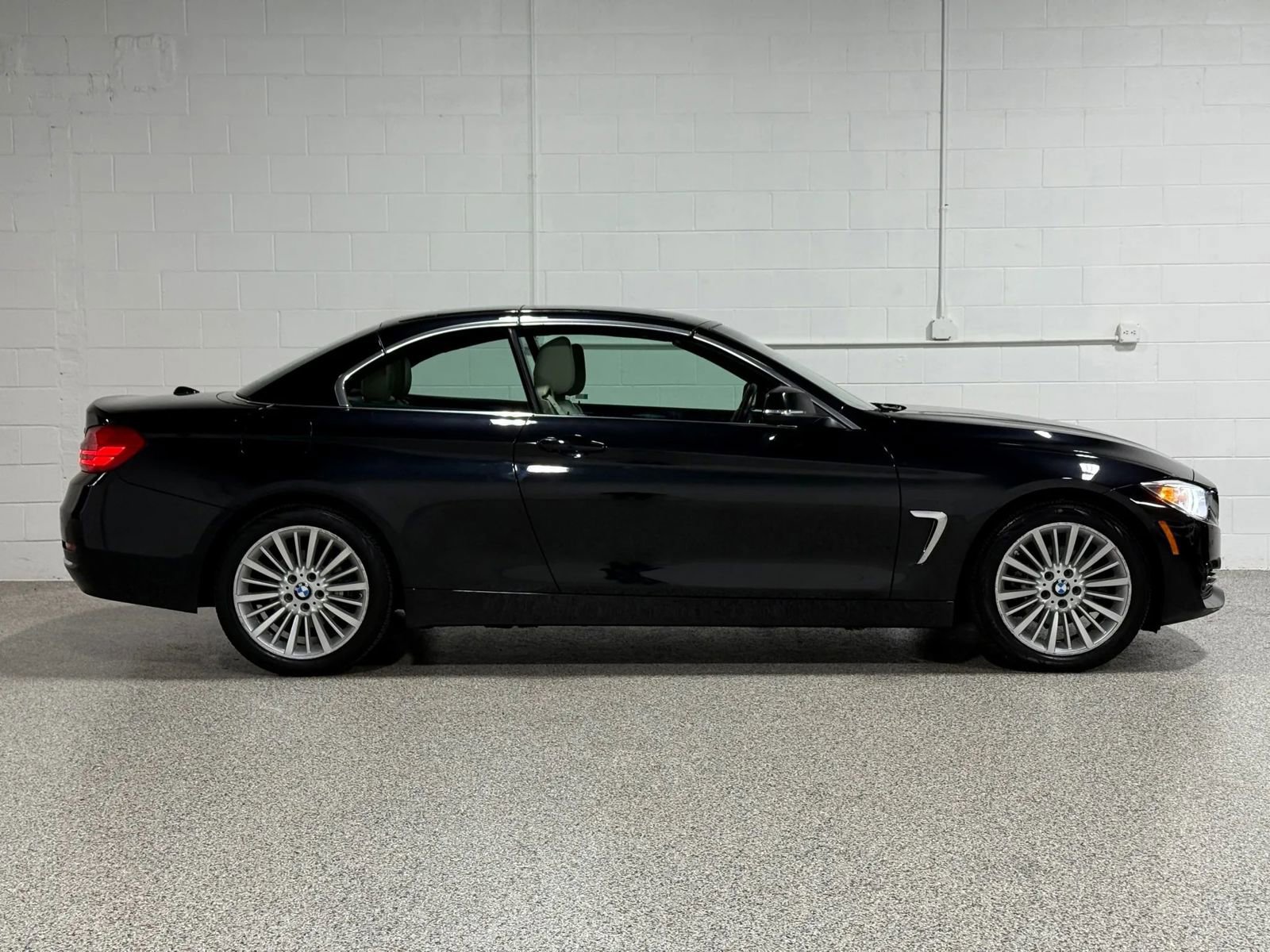 Used 2015 BMW 428i xDrive Convertible AWD/4WD image 7