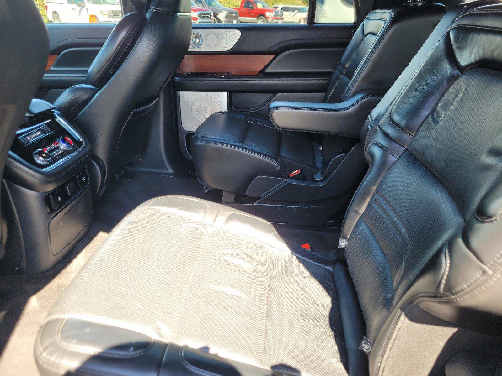 Used 2021 Lincoln Navigator L Reserve AWD/4WD image 16
