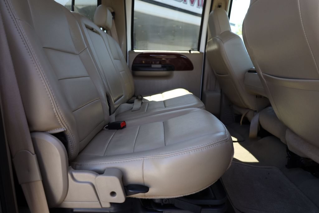 Used 2007 Ford F350 Lariat AWD/4WD image 17