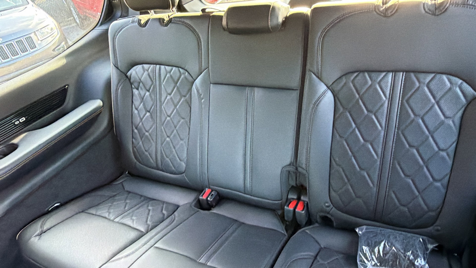 Used 2024 Jeep Grand Wagoneer Series III w/ Rear Seat Video Group 1 AWD/4WD image 26