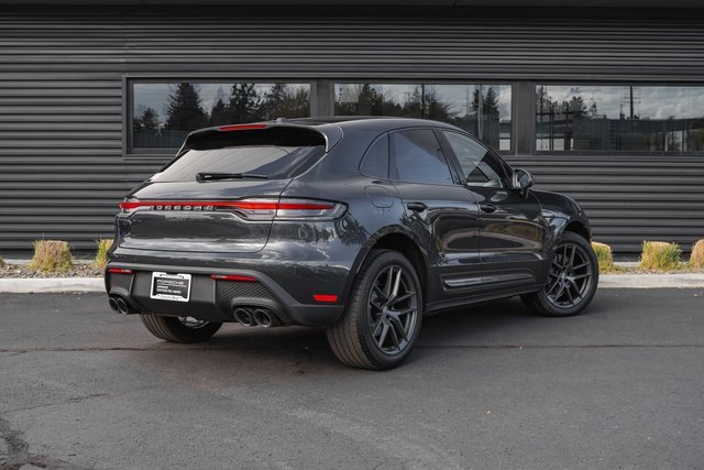 Used 2023 Porsche Macan Turbo image 29