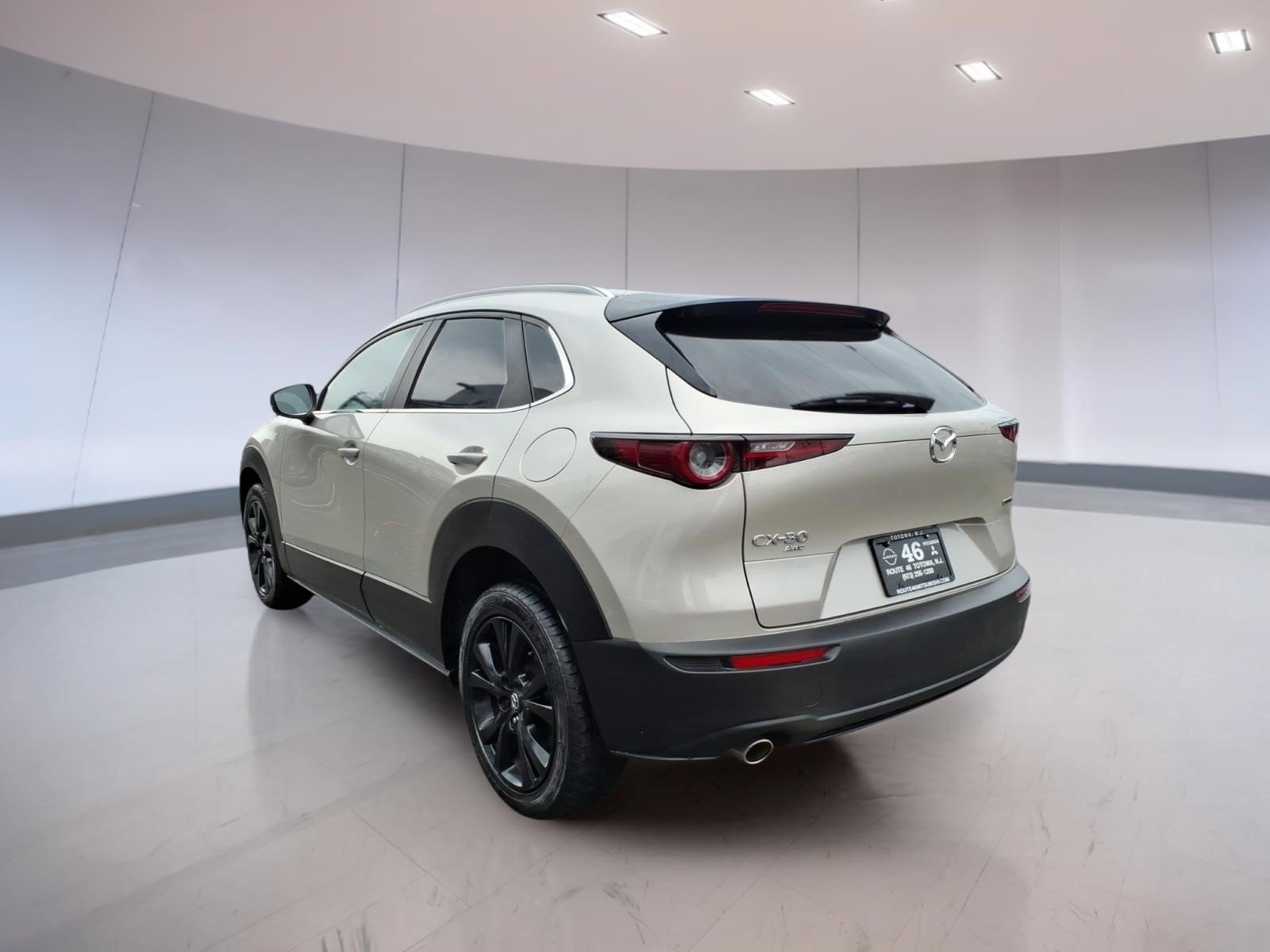 Used 2024 MAZDA CX-30 AWD 2.5 S w/ Select Sport Pkg image 3