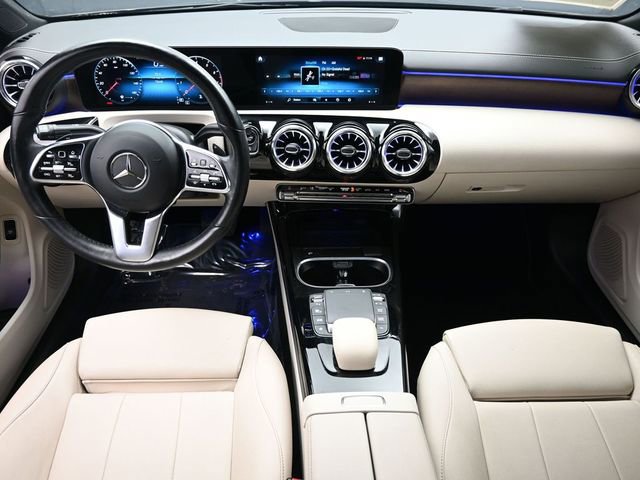 Used 2023 Mercedes-Benz CLA 250 4MATIC w/ Premium Package image 18