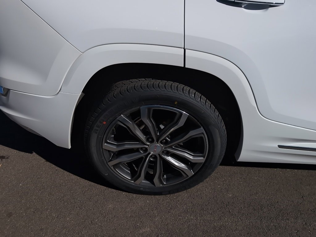 Used 2020 GMC Terrain Denali w/ Denali Premium Package image 4