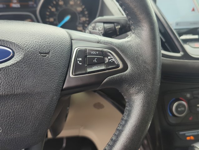 Used 2017 Ford Escape Titanium FWD image 16