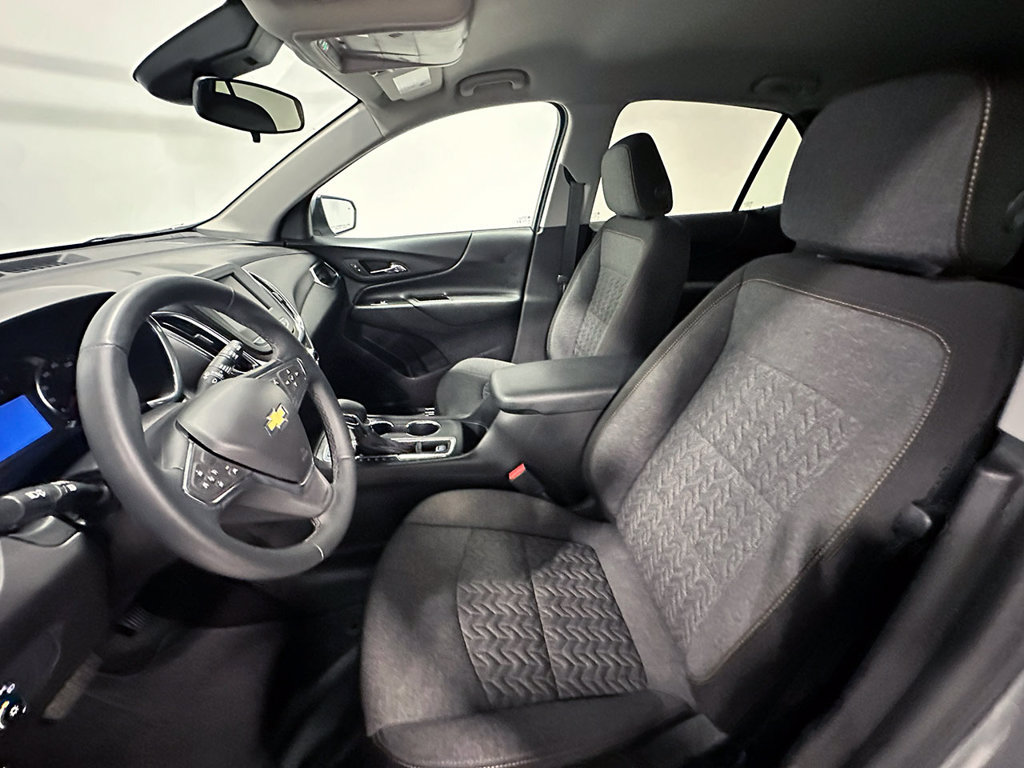 Used 2024 Chevrolet Equinox LT AWD/4WD image 3
