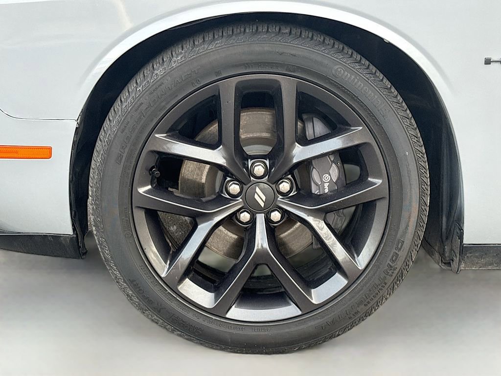 Used 2021 Dodge Challenger R/T w/ Performance Handling Group image 31