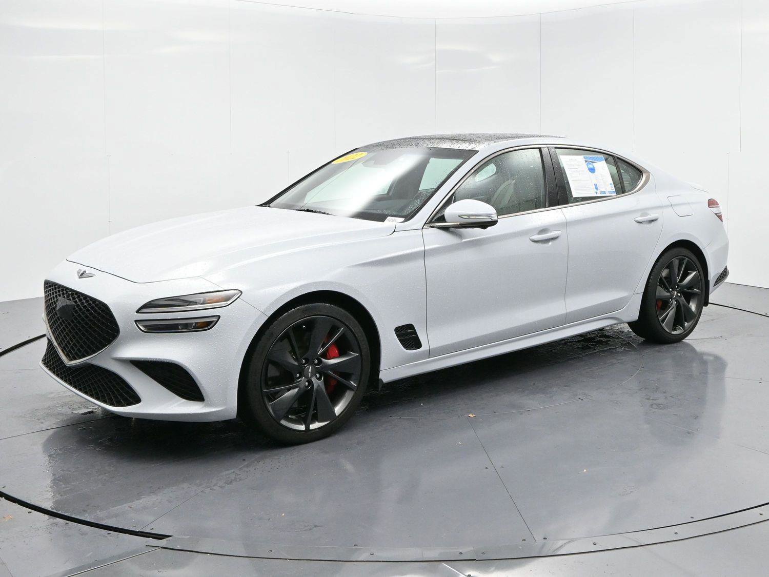 Used 2022 Genesis G70 3.3T w/ Sport Prestige Package image 7