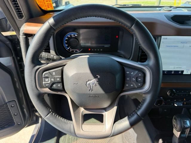 Used 2024 Ford Bronco Outer Banks AWD/4WD image 18