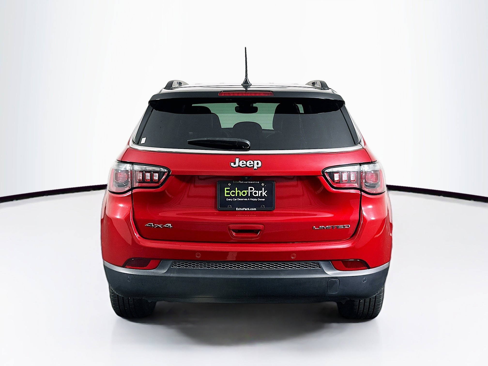 Used 2025 Jeep Compass Limited image 7