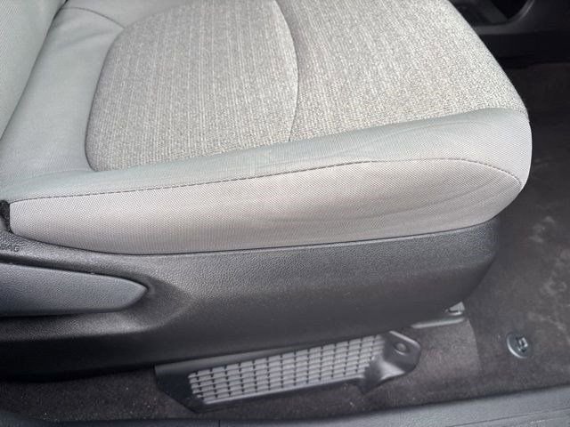 Used 2025 Toyota Sienna LE FWD image 34