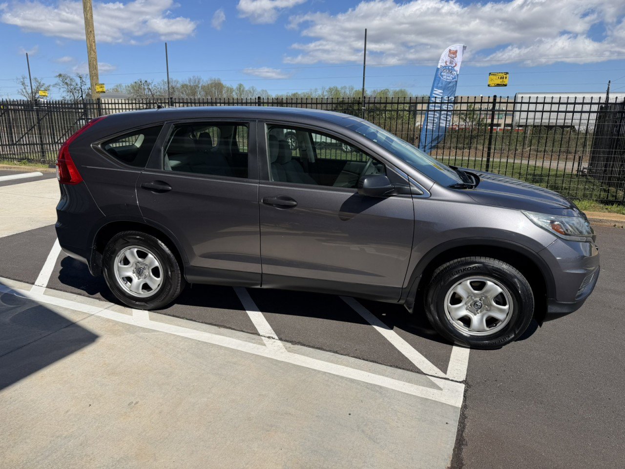 Used 2015 Honda CR-V LX image 7