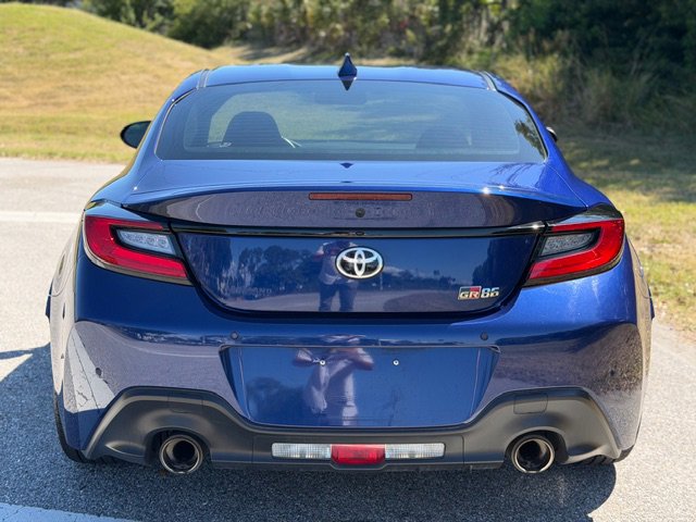 Used 2022 Toyota GR86 RWD image 4