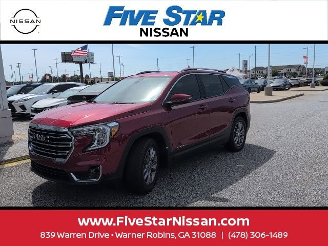 Used 2024 GMC Terrain SLT image 24