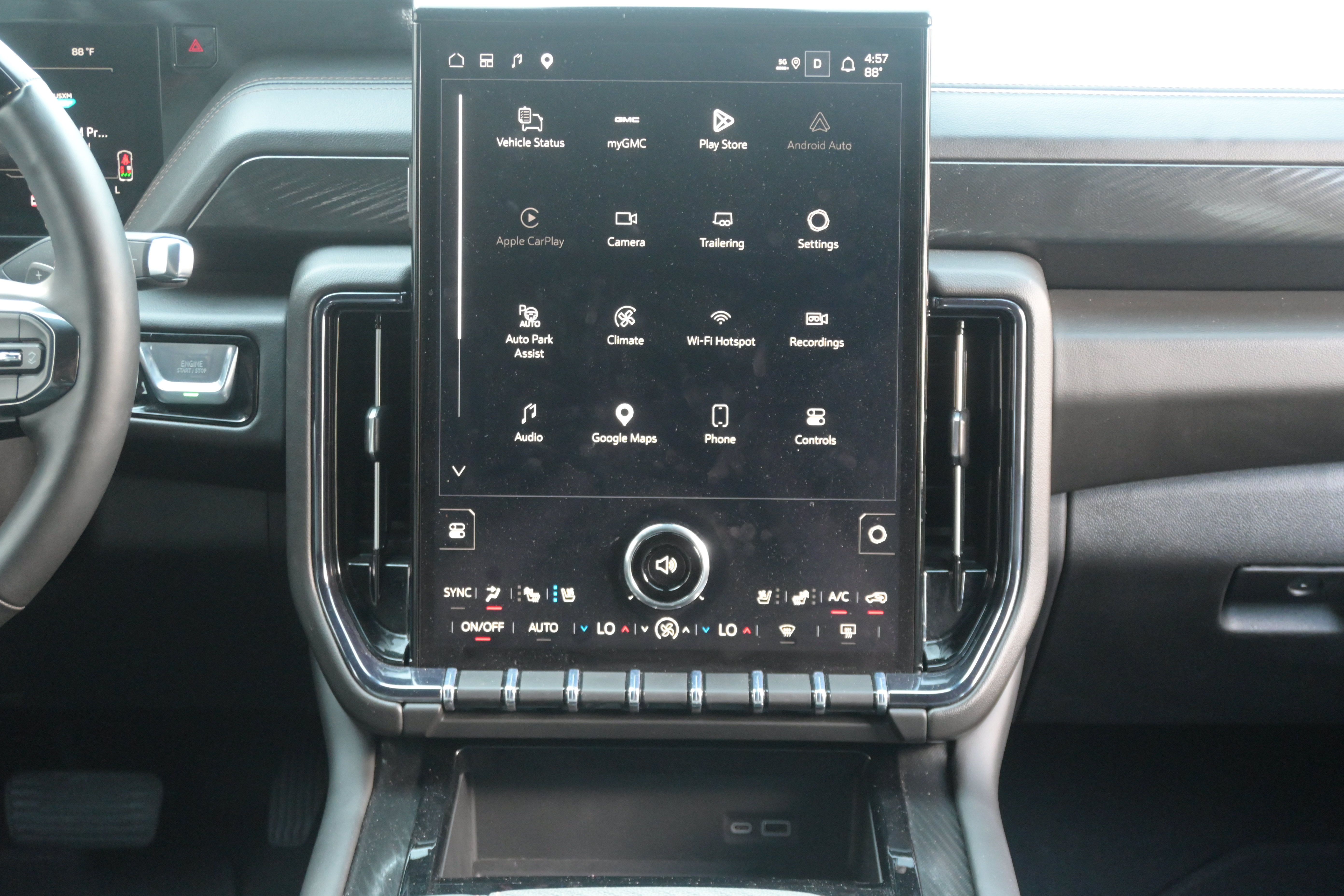 Used 2026 GMC Yukon AT4 AWD/4WD image 33
