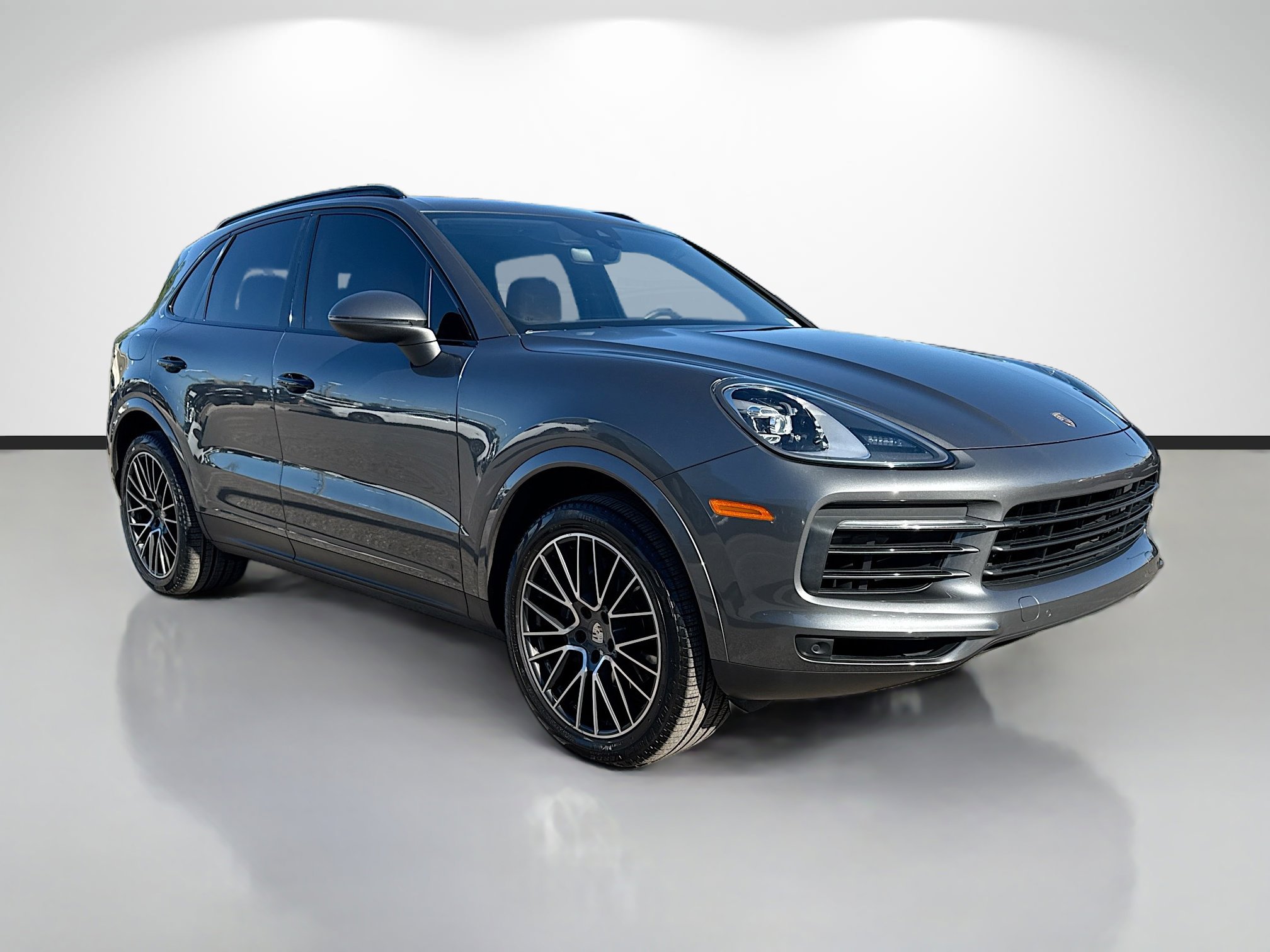 Used 2019 Porsche Cayenne AWD/4WD image 1