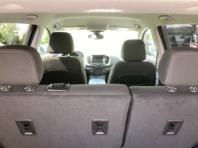 Used 2024 GMC Terrain SLE image 15