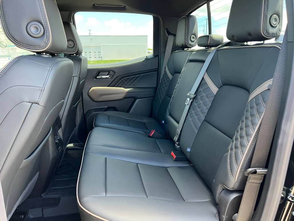 New 2026 GMC Canyon Denali AWD/4WD image 4