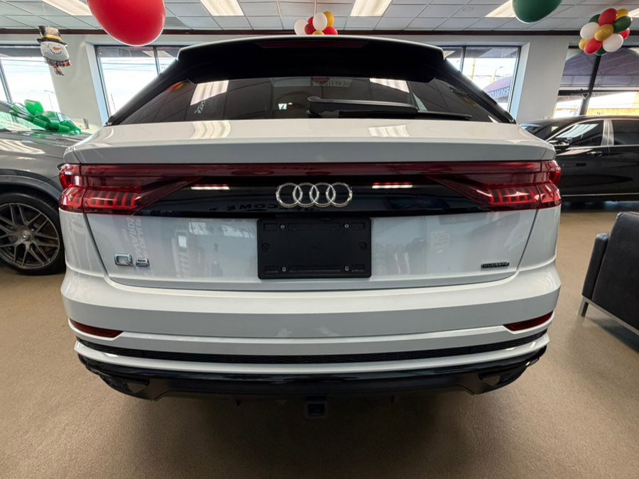 Used 2020 Audi Q8 Prestige w/ Prestige Package AWD/4WD image 13