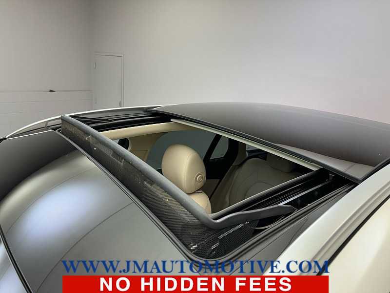 Used 2021 Mercedes-Benz GLC 300 4MATIC image 11