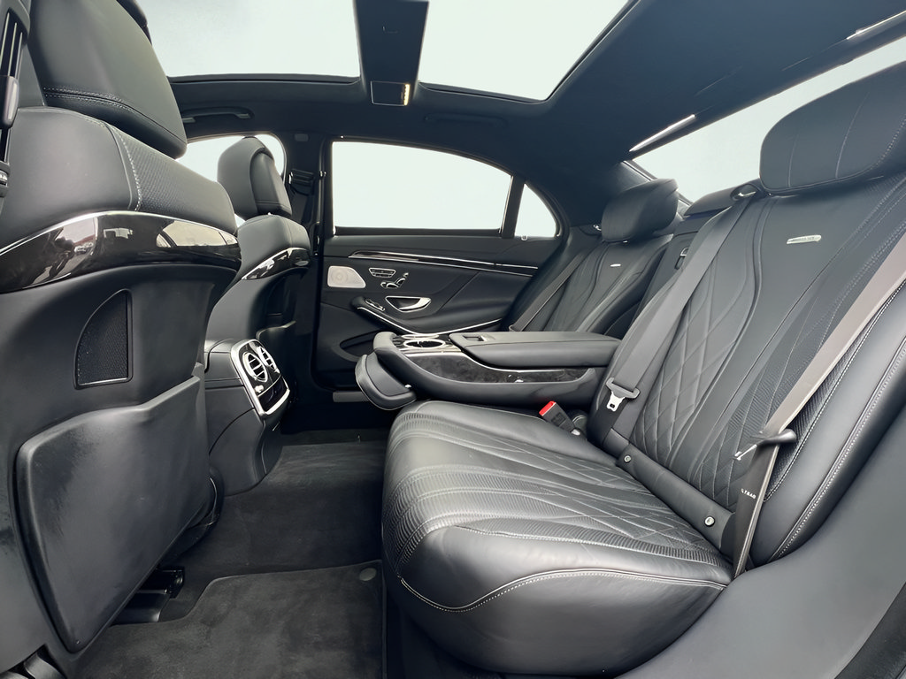 Used 2015 Mercedes-Benz S 63 AMG 4MATIC Sedan image 24