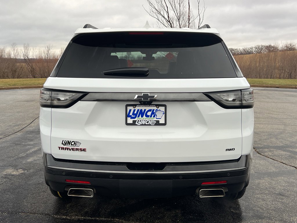 Used 2021 Chevrolet Traverse Premier w/ Redline Edition image 3