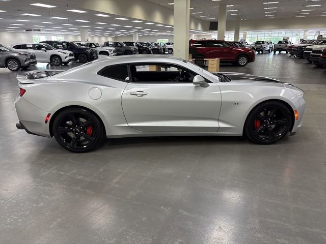 Used 2017 Chevrolet Camaro SS RWD image 8