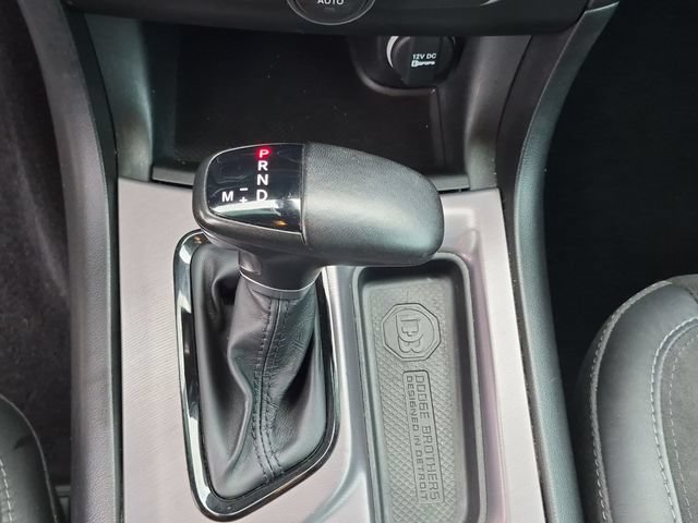 Used 2022 Dodge Charger R/T w/ Plus Group RWD image 24