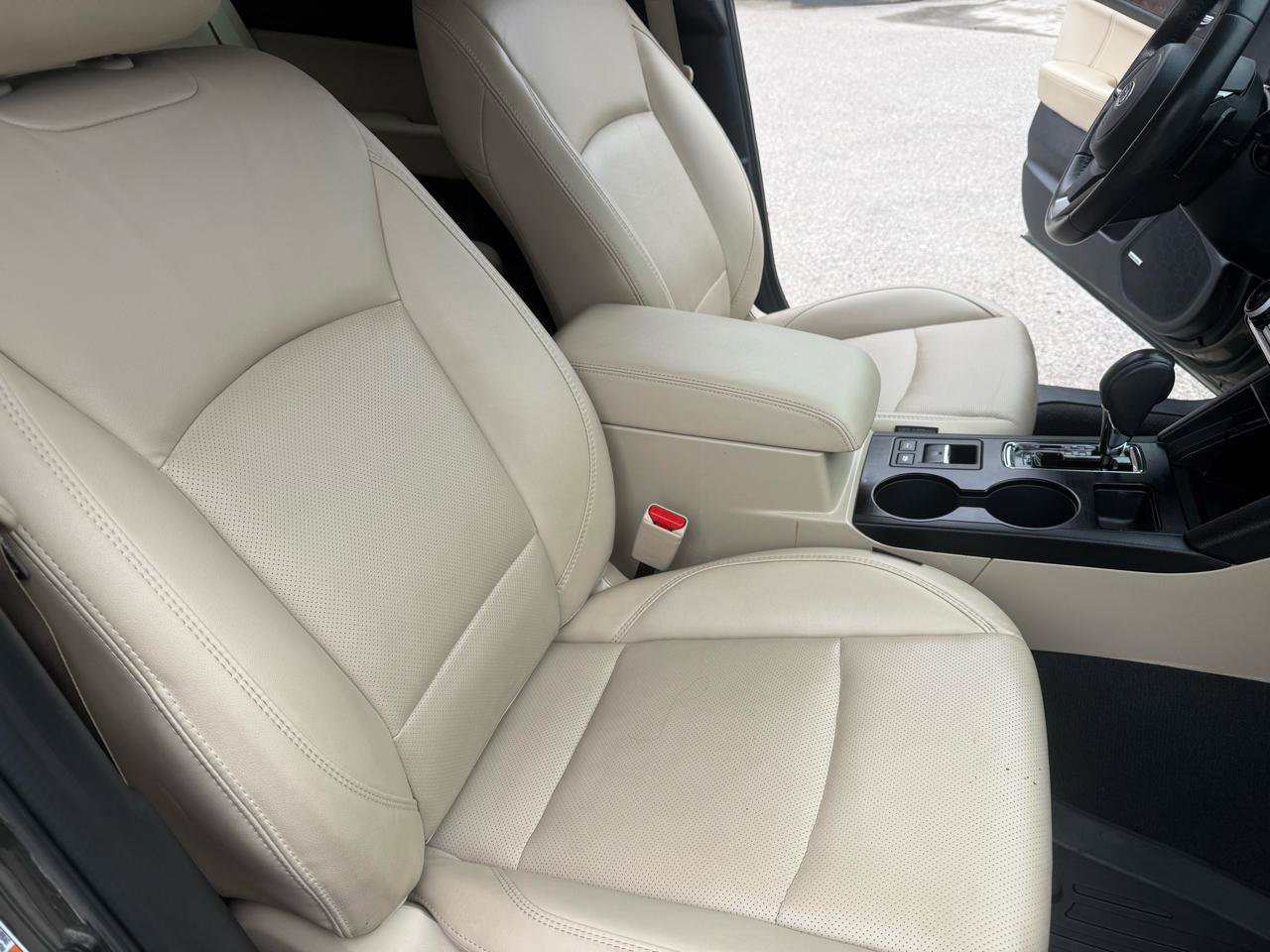 Used 2019 Subaru Outback 2.5i Limited w/ Popular Package #2 image 14