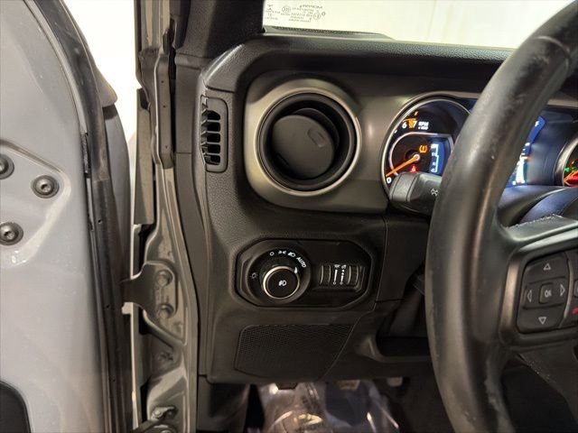 Used 2021 Jeep Wrangler Sport image 14