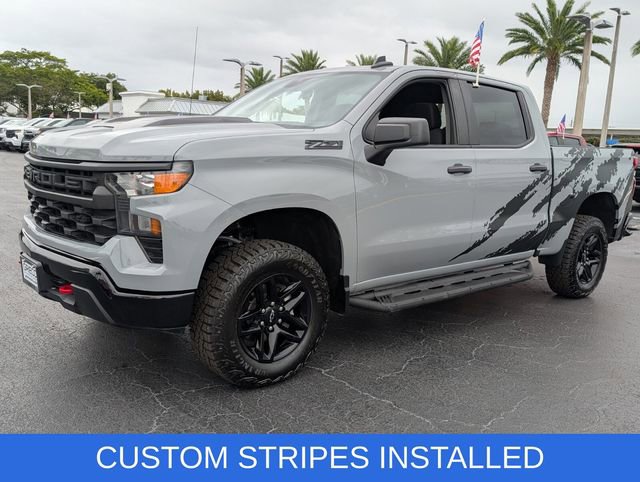 Used 2025 Chevrolet Silverado 1500 Custom Trail Boss w/ LPO, Dark Essentials Package image 3