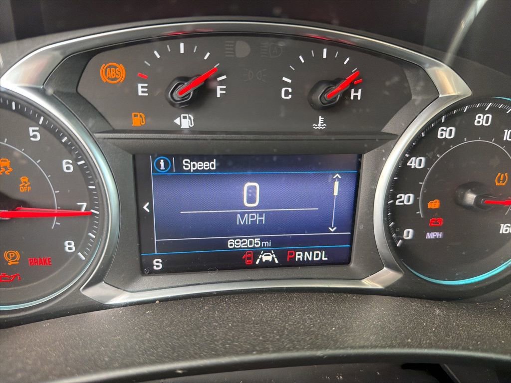 Used 2021 Chevrolet Equinox LT w/ LPO, Cargo Package AWD/4WD image 2