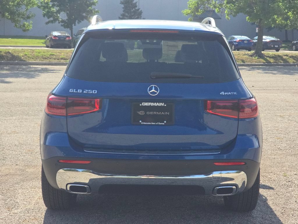 New 2026 Mercedes-Benz GLB 250 4MATIC image 15